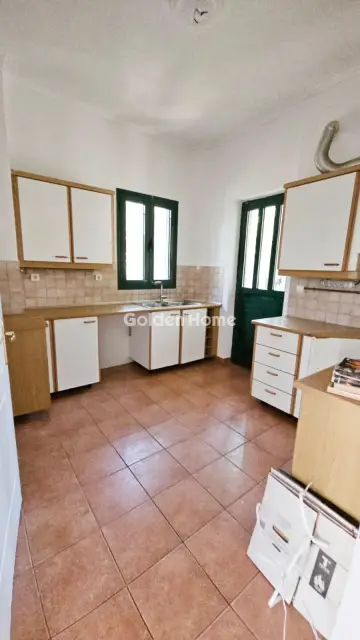 Independent Maisonette 255m<sup>2</sup> for rent photo 5