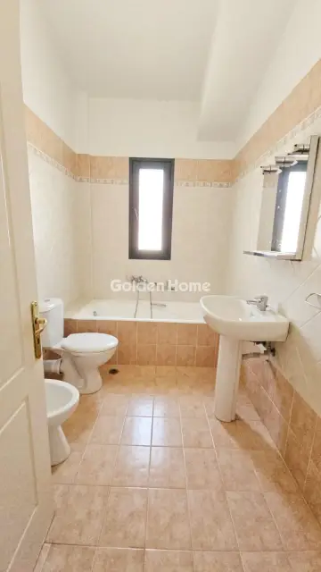 Independent Maisonette 255m<sup>2</sup> for rent photo 5