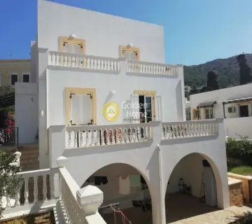 House 330m<sup>2</sup> for sale photo 9