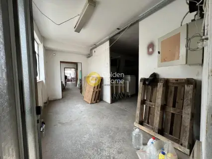Independent Building 1000m<sup>2</sup> for sale photo 9