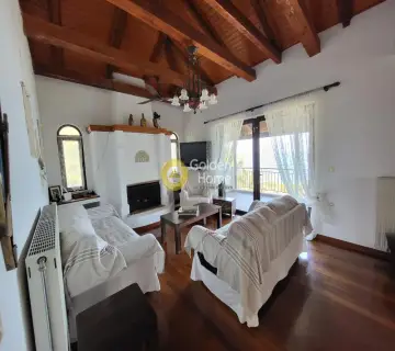 House 200m<sup>2</sup> for sale photo 9