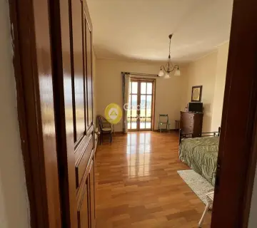 Independent Maisonette 205m<sup>2</sup> for sale photo 10