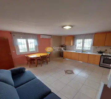 Floor Apartment 60m<sup>2</sup> for rent photo 3