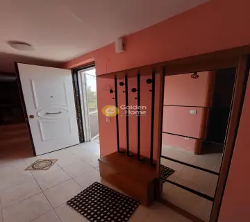 Floor Apartment 60m<sup>2</sup> for rent photo 1