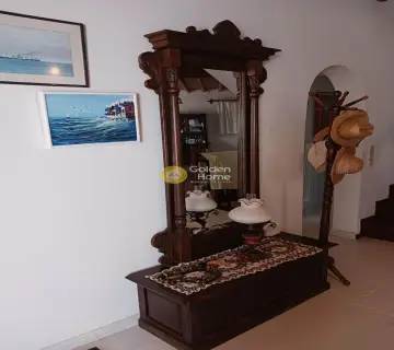 Independent Maisonette 189m<sup>2</sup> for rent photo 14