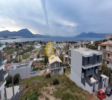Independent Maisonette 406m<sup>2</sup> for sale photo 3573042