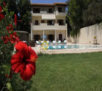 House 280m<sup>2</sup> for sale photo 3