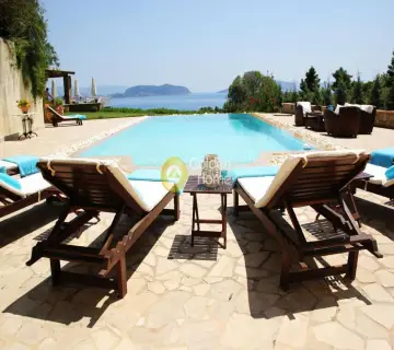 House 280m<sup>2</sup> for sale photo 22