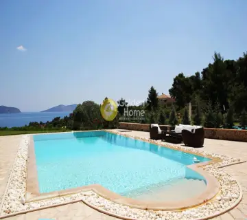 House 280m<sup>2</sup> for sale photo 52