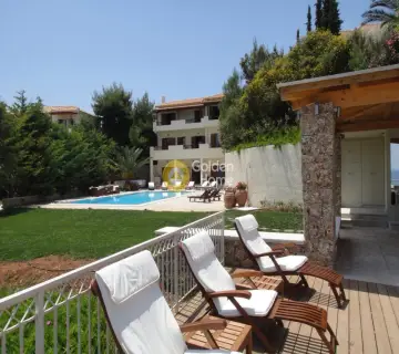 House 280m<sup>2</sup> for sale photo 30