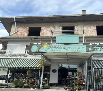 Κτίριο 635τ.μ. προς πώληση φωτογραφία 2
