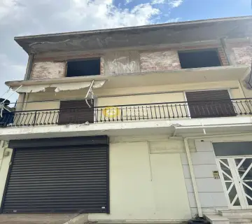 Κτίριο 635τ.μ. προς πώληση φωτογραφία 3