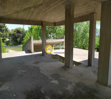 Μονοκατοικία 240τ.μ. προς πώληση φωτογραφία 1