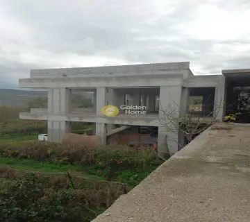 Building 1000m<sup>2</sup> for sale photo 2