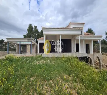House 964m<sup>2</sup> for sale photo 2