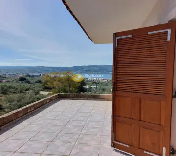 Μονοκατοικία 245τ.μ. προς πώληση φωτογραφία 1
