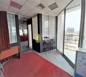 办公室 320m<sup>2</sup> for rent photo 1