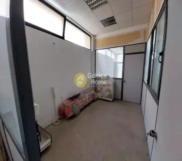 Office 150m<sup>2</sup> for rent photo 14