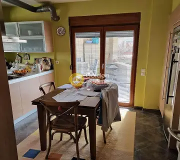 独立复式小屋 290m<sup>2</sup> for sale photo 8