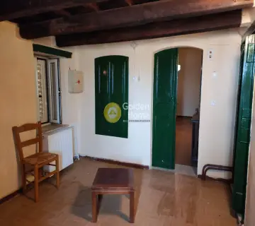 House 300m<sup>2</sup> for sale photo 2