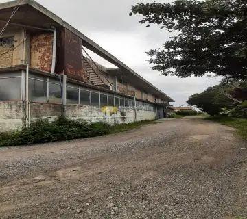 Independent Building 4640m<sup>2</sup> for sale photo 3664266