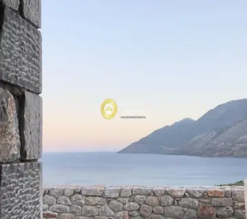 Μονοκατοικία 370τ.μ. προς πώληση φωτογραφία 2