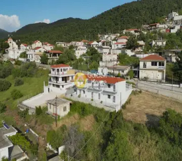 复合住宅 240m<sup>2</sup> for sale photo 2