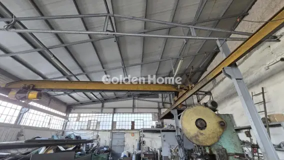 Industrial 408m<sup>2</sup> for sale photo 2