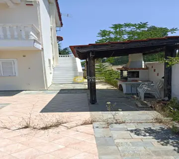 House 300m<sup>2</sup> for sale photo 10