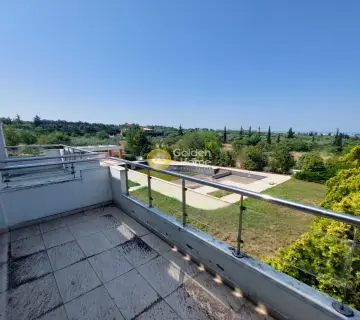 Independent Maisonette 600m<sup>2</sup> for sale photo 11