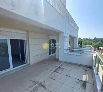 Independent Maisonette 600m<sup>2</sup> for sale photo 14