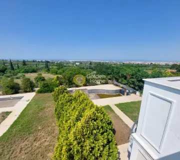 Independent Maisonette 600m<sup>2</sup> for sale photo 23