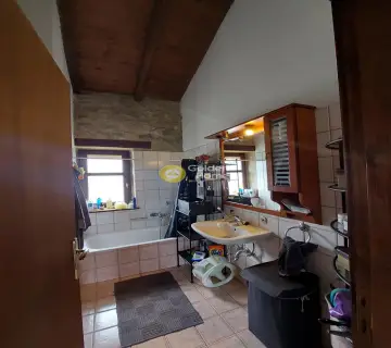 Independent Maisonette 99m<sup>2</sup> for sale photo 7