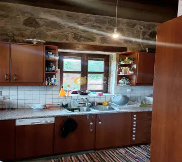 Independent Maisonette 99m<sup>2</sup> for sale photo 3