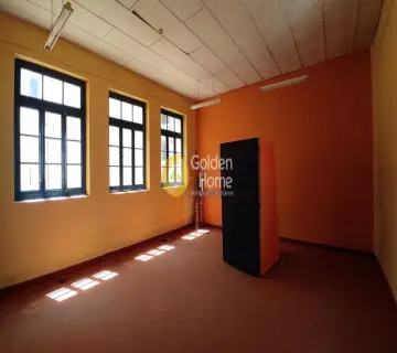 Independent Building 284m<sup>2</sup> for rent photo 23
