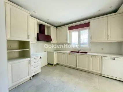 Floor Apartment 132m<sup>2</sup> for rent photo 9