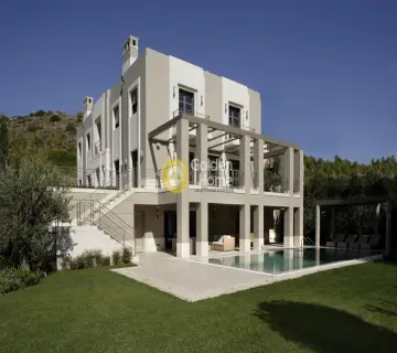 House 760m<sup>2</sup> for sale photo 2