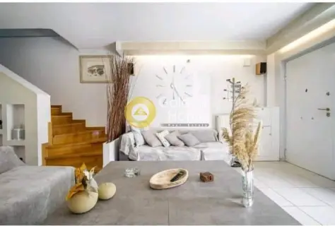 Independent Maisonette 220m<sup>2</sup> for sale photo 17