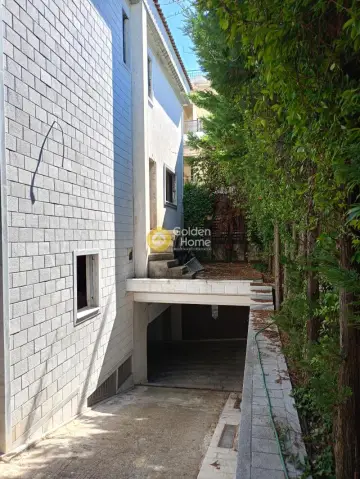 Maisonette Attached 395m<sup>2</sup> for sale photo 9
