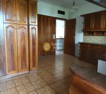 Apartment 175m<sup>2</sup> for rent photo 2