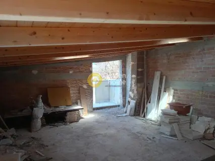 Maisonette Attached 395m<sup>2</sup> for sale photo 38