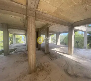 Building 750m<sup>2</sup> for sale photo 33