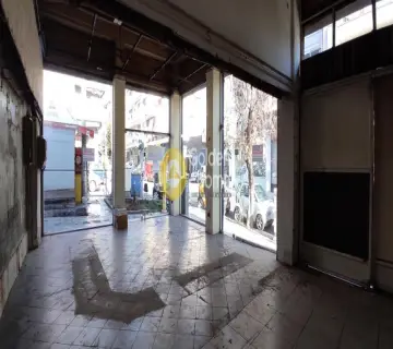 店铺 184m<sup>2</sup> for rent photo 1