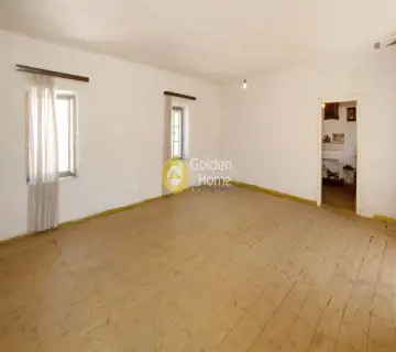 House 140m<sup>2</sup> for sale photo 2