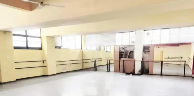 Κατάστημα 224τ.μ. προς πώληση φωτογραφία 4