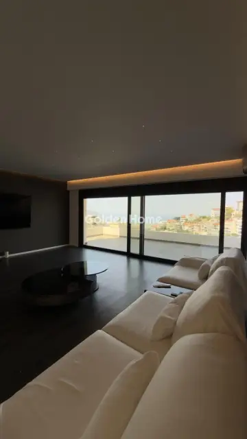 Independent Maisonette 450m<sup>2</sup> for rent photo 8