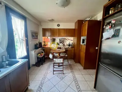 Maisonette Attached 236m<sup>2</sup> for sale photo 6