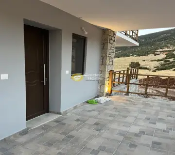 独立复式小屋 125m<sup>2</sup> for sale photo 2