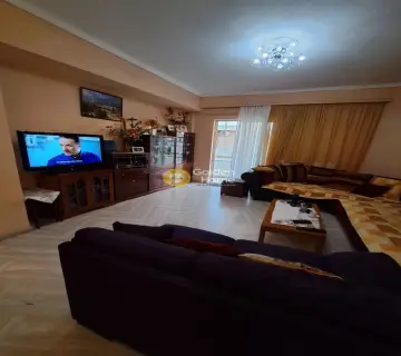 Floor Apartment 110m<sup>2</sup> for sale photo 2