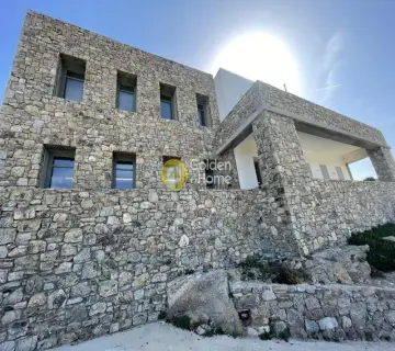 Independent Building 1400m<sup>2</sup> for sale photo 5